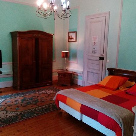 Chateau Des Saveurs Saint-Sauveur-dʼÉmalleville Buitenkant foto