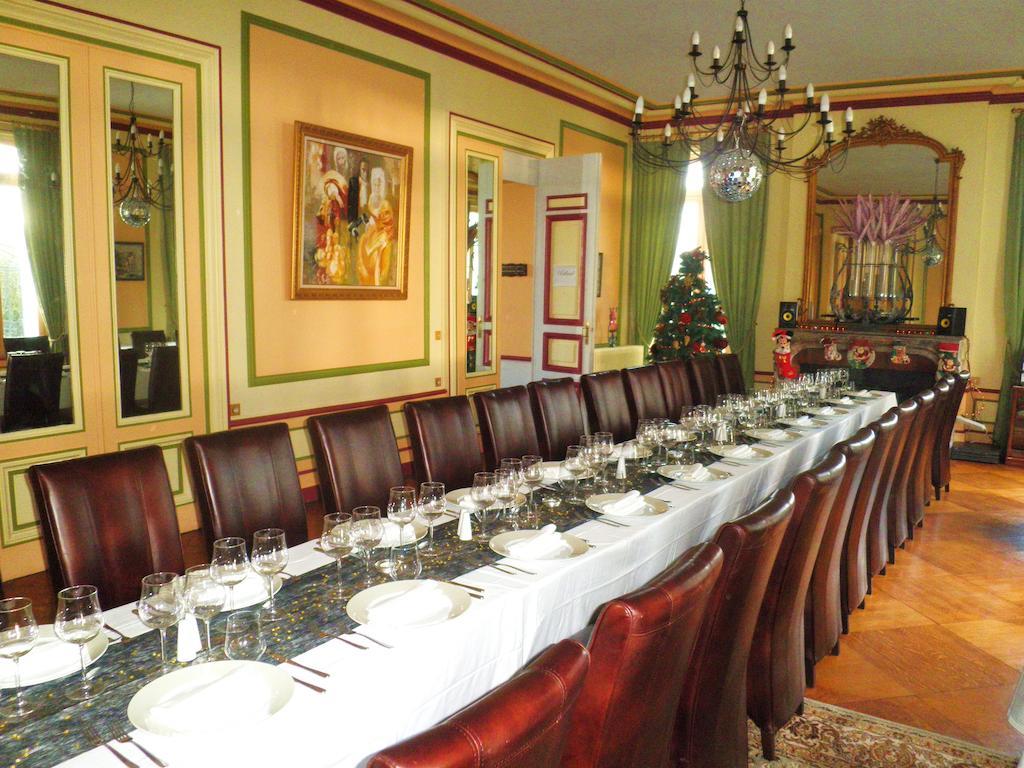 Chateau Des Saveurs Saint-Sauveur-dʼÉmalleville Buitenkant foto